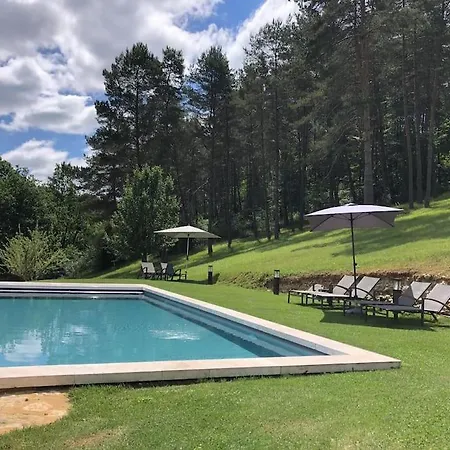 Maison Au Calme, Piscine Chauffee Et Holiday home